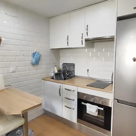Experience Lively Duquesa Port Apartment